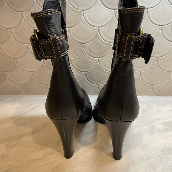 Coach Nancie Soft Black Pebbled Leather Bootie. Size 8 - Picture 4 of 6